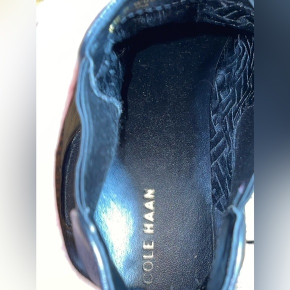 Cole Haan Landsman W06488 Women's Size 9.5B Black Leather Pull On Chelsea Bootie - Picture 11 of 12